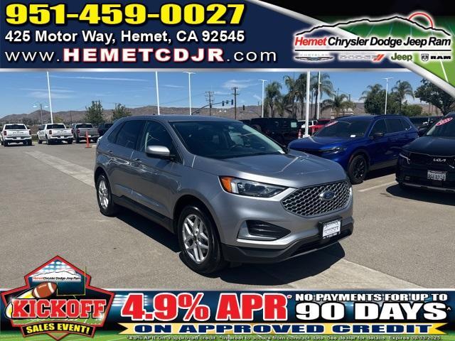 Photo of 2023 Silver Metallic Ford Edge