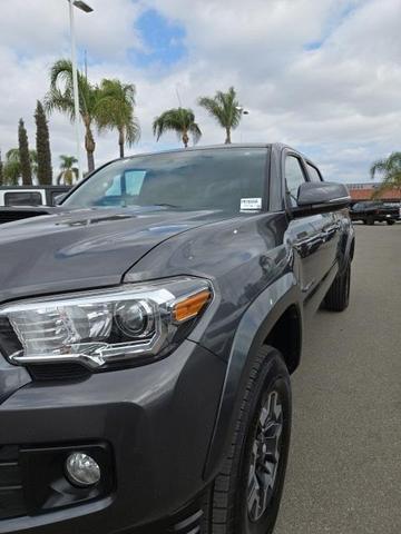 Photo of 2017 Gray Toyota Tacoma