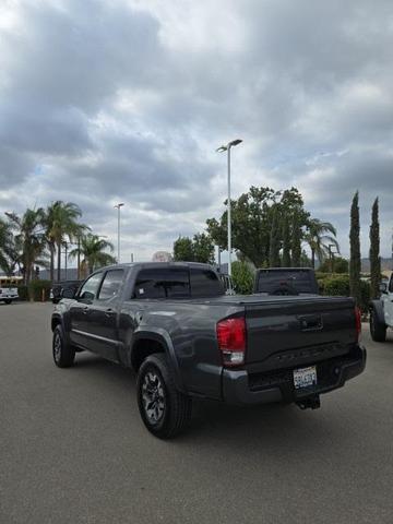 Photo of 2017 Gray Toyota Tacoma