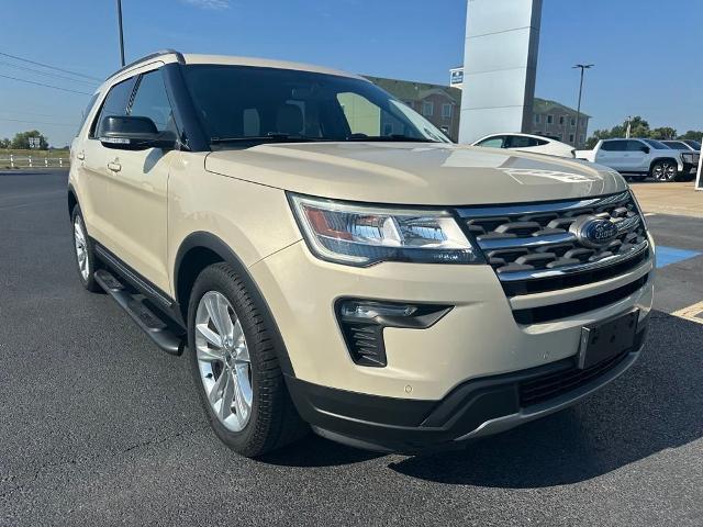 Photo of 2018 PLATINUM DUNE MET TRI-COAT Ford Explorer