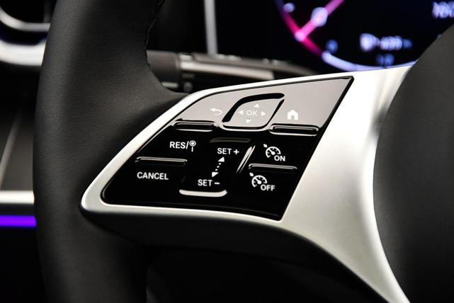 Photo of 2025 Polar White Mercedes-Benz C-Class