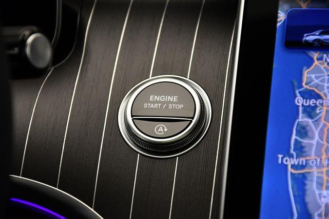 Photo of 2025 Polar White Mercedes-Benz C-Class