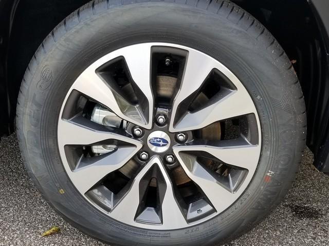 Photo of 2025 Ice Silver Subaru Outback