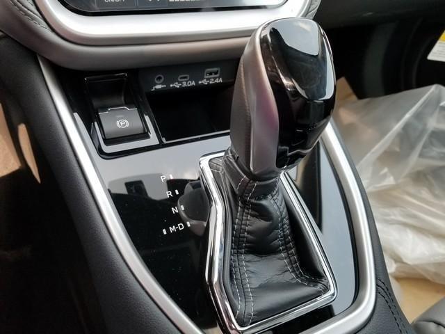 Photo of 2025 Ice Silver Subaru Outback