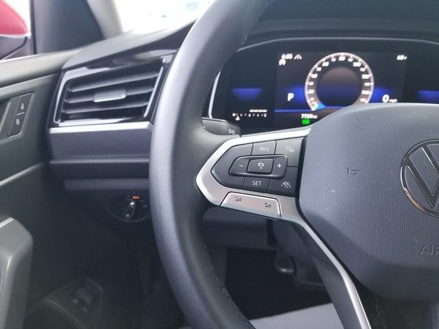 Photo of 2022 Kings Red Volkswagen Jetta