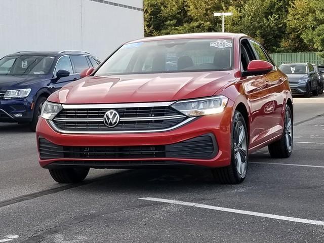Photo of 2022 Kings Red Volkswagen Jetta
