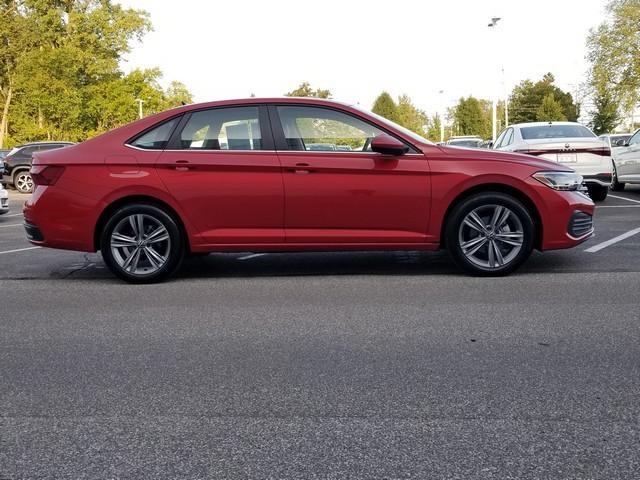 Photo of 2022 Kings Red Volkswagen Jetta