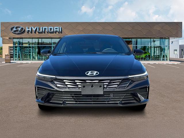 Photo of 2025 Black Hyundai ELANTRA HEV
