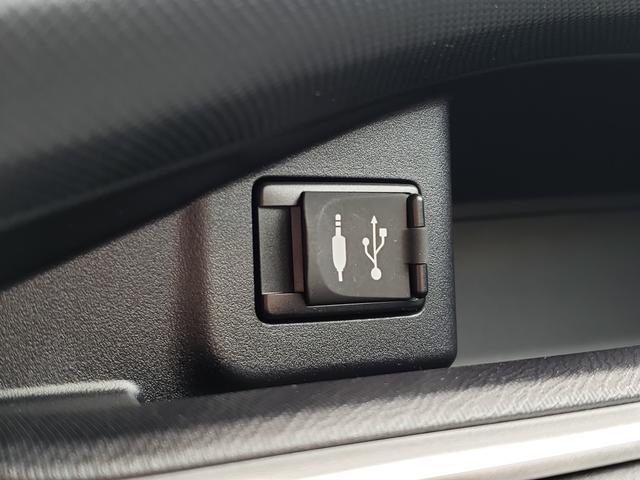 Photo of 2016 Blue Toyota Prius c