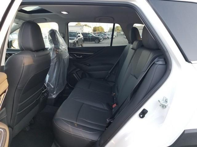 Photo of 2025 Crystal White Pearl Subaru Outback