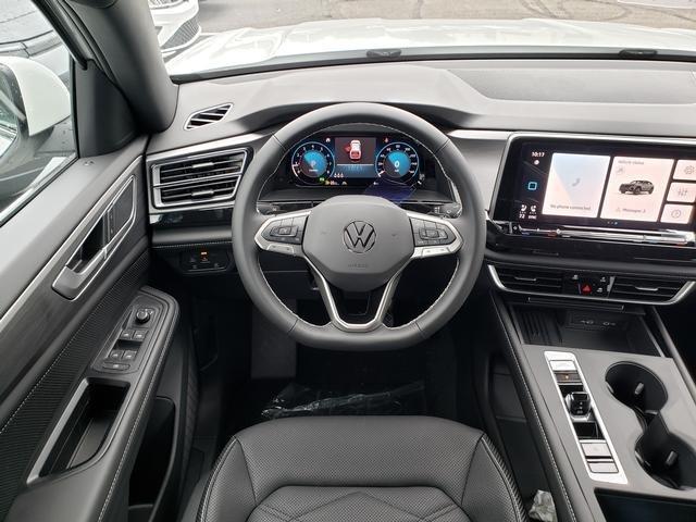 Photo of 2026 Opal White Pearl Volkswagen Atlas Cross Sport