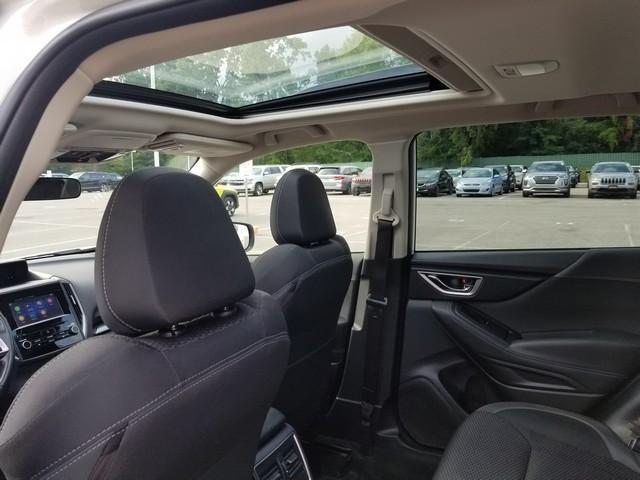 Photo of 2022 Crystal White Pearl Subaru Forester