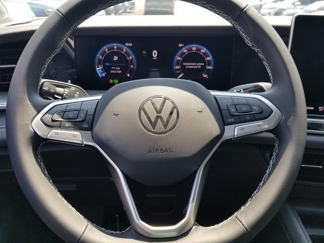 Photo of 2025 Pure White Volkswagen Tiguan