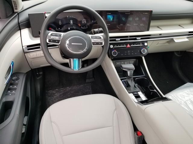 Photo of 2025 Gray Hyundai TUCSON