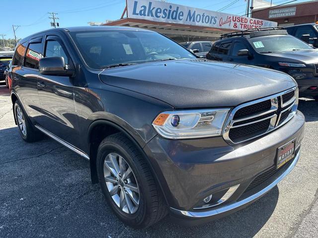 Photo of 2016 Brilliant Black Crystal Pearlcoat Dodge Durango