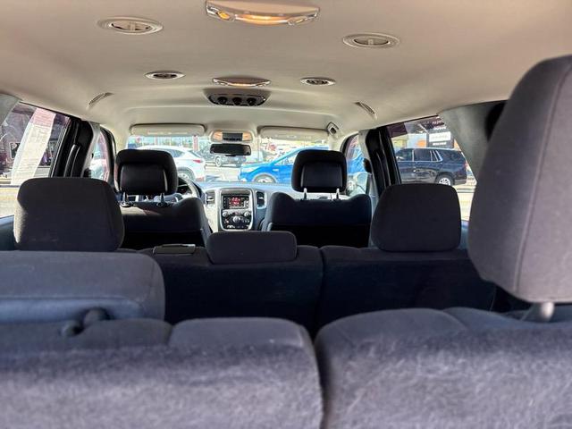 Photo of 2016 Brilliant Black Crystal Pearlcoat Dodge Durango