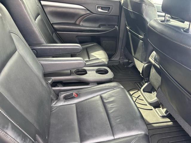Photo of 2016 Predawn Gray Mica Toyota Highlander