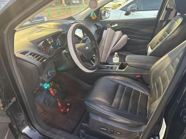 Photo of 2018 Black Ford Escape