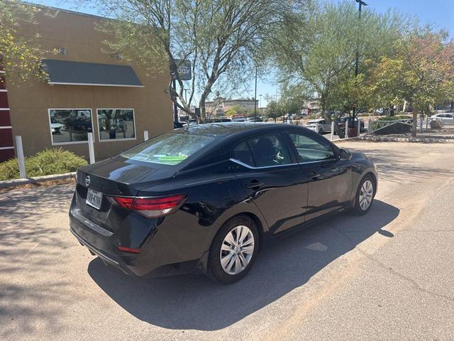 Photo of 2021 Black Nissan Sentra