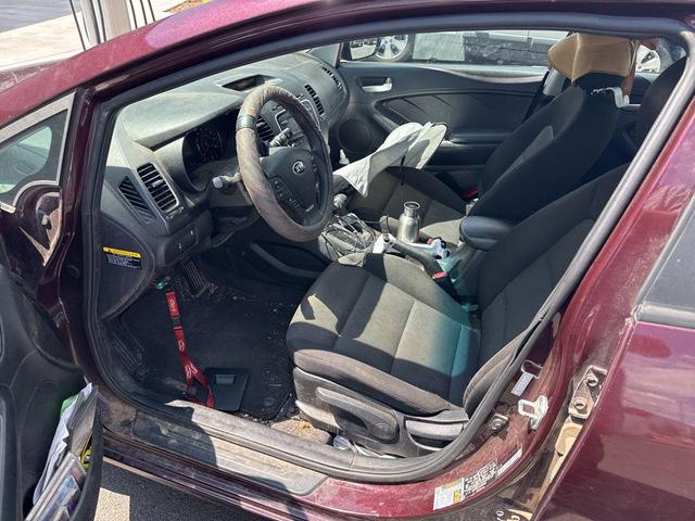 Photo of 2017 Red Kia Forte