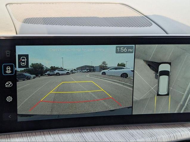 Photo of 2025 Black Hyundai SANTA FE HEV