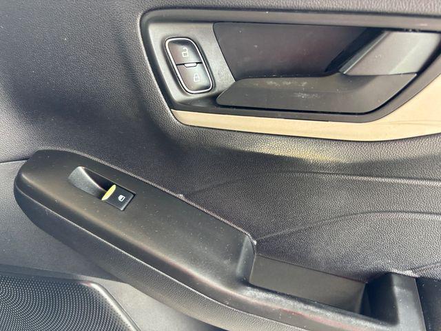 Photo of 2021 Gray Ford Escape