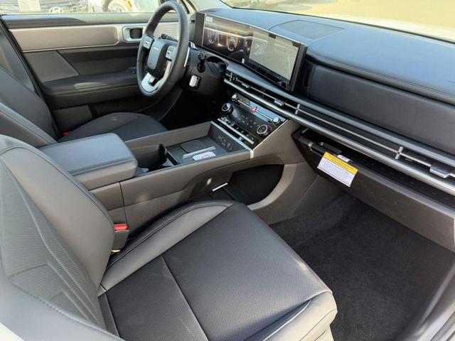 Photo of 2025 White Hyundai SANTA FE