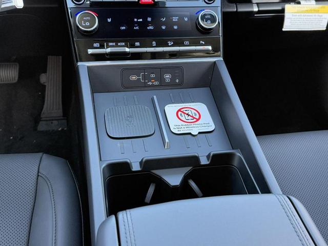 Photo of 2025 White Hyundai SANTA FE