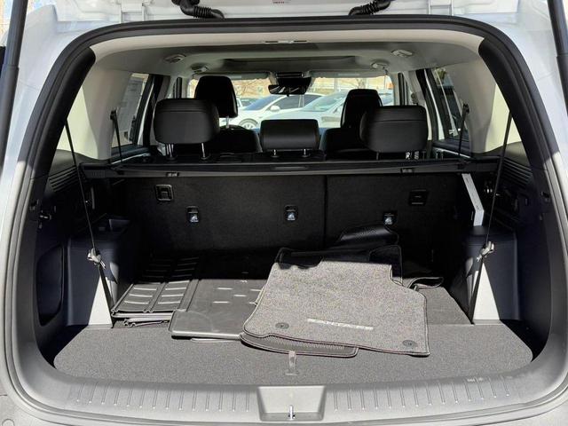 Photo of 2025 White Hyundai SANTA FE