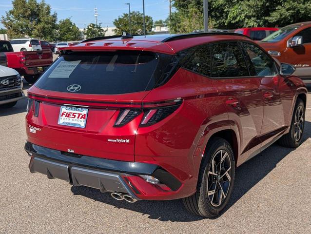 Photo of 2025 Red Hyundai TUCSON Hybrid