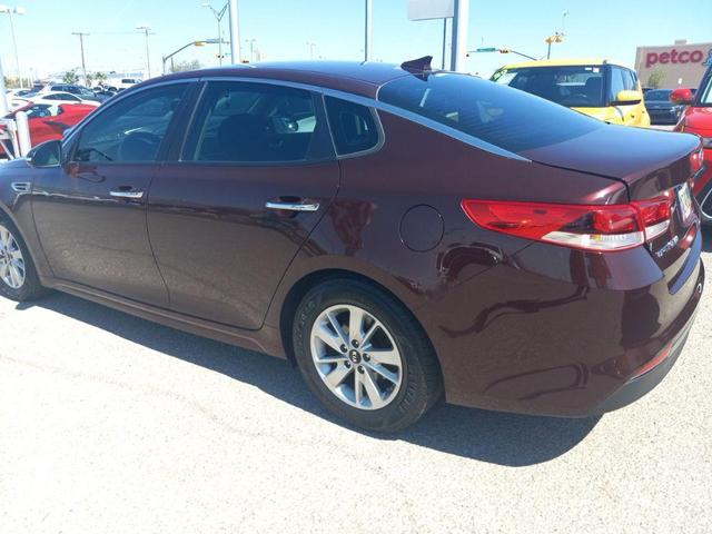 Photo of 2017 Purple Kia Optima