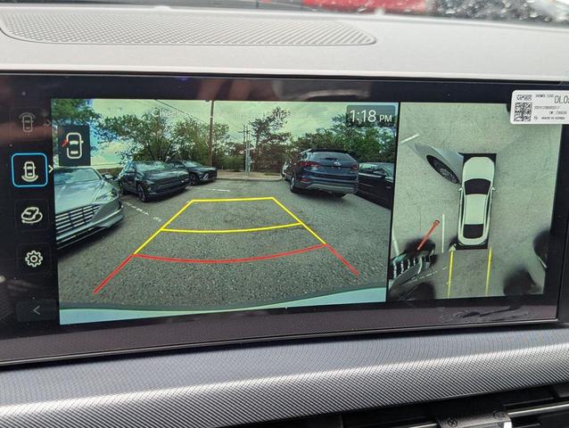 Photo of 2025 Silver Hyundai SONATA Hybrid