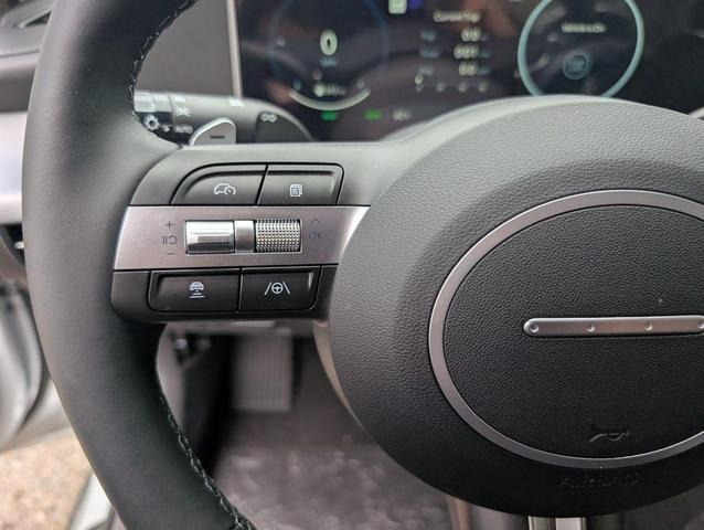 Photo of 2025 Silver Hyundai SONATA Hybrid
