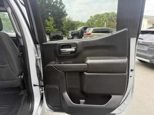Photo of 2022 Silver Ice Metallic Chevrolet Silverado 1500