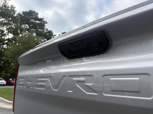 Photo of 2022 Silver Ice Metallic Chevrolet Silverado 1500