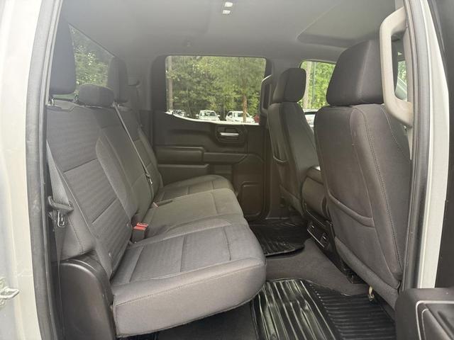 Photo of 2022 Silver Ice Metallic Chevrolet Silverado 1500