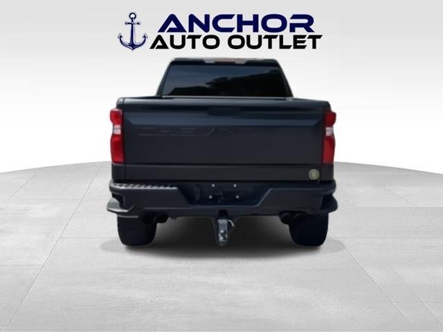 Photo of 2020 Black Chevrolet Silverado 1500