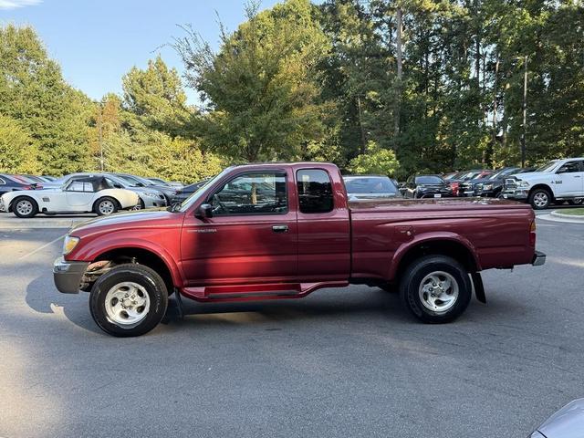 Photo of 1999 Red Toyota Tacoma