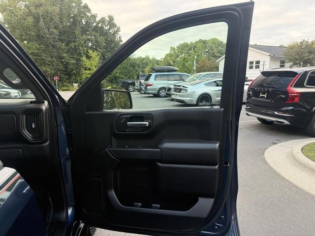 Photo of 2019 Northsky Blue Metallic Chevrolet Silverado 1500