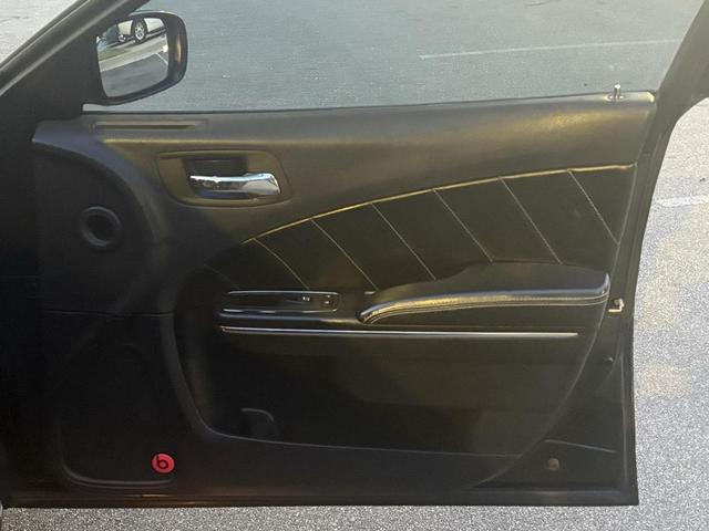Photo of 2014 Pitch Black Dodge Charger