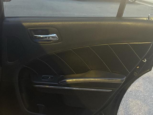 Photo of 2014 Pitch Black Dodge Charger