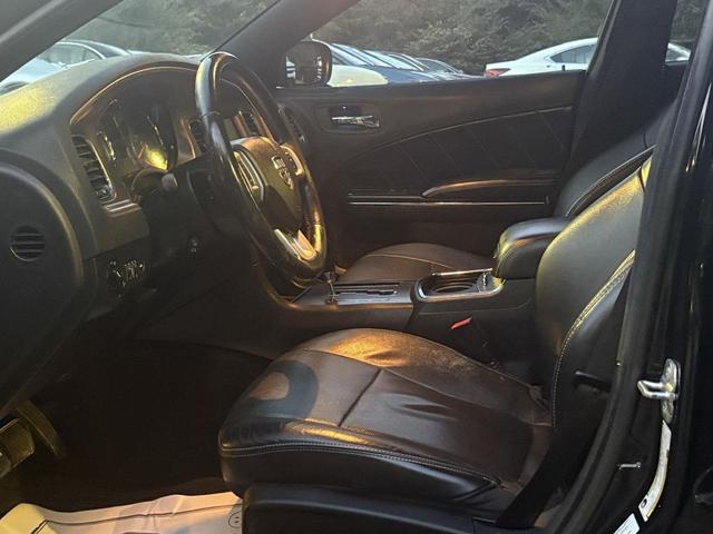Photo of 2014 Pitch Black Dodge Charger