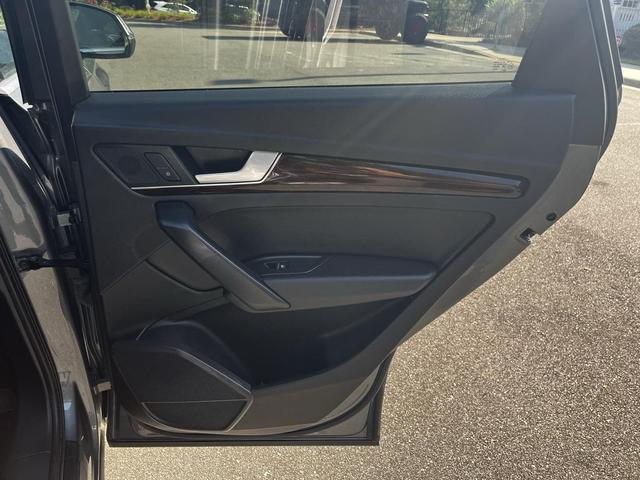Photo of 2018 Monsoon Gray Metallic Audi Q5