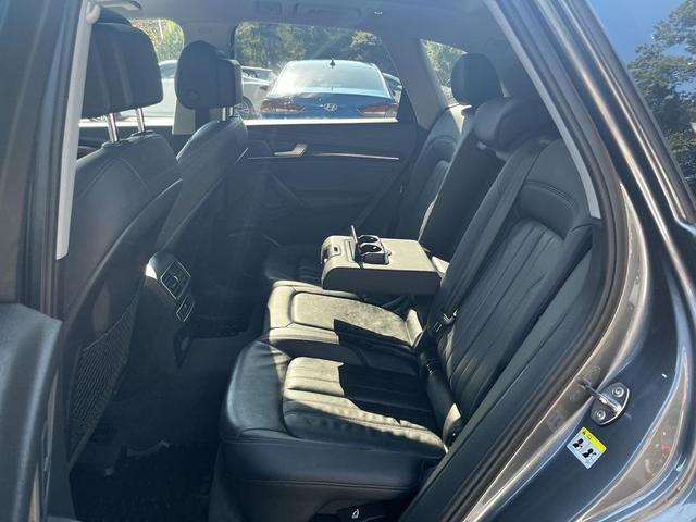 Photo of 2018 Monsoon Gray Metallic Audi Q5