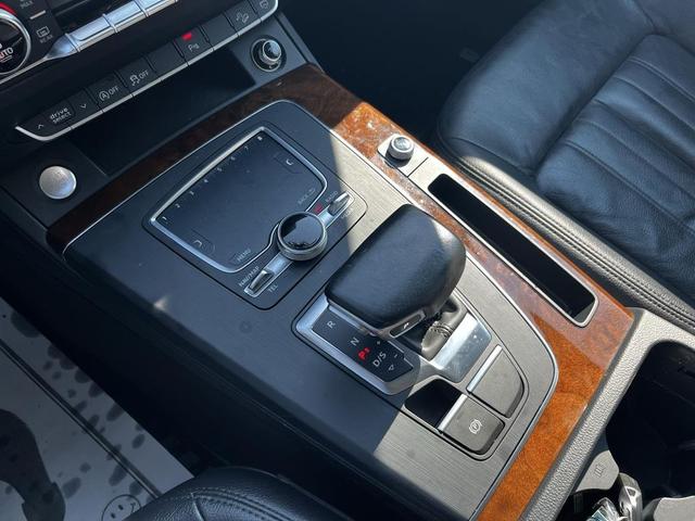 Photo of 2018 Monsoon Gray Metallic Audi Q5