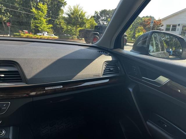 Photo of 2018 Monsoon Gray Metallic Audi Q5