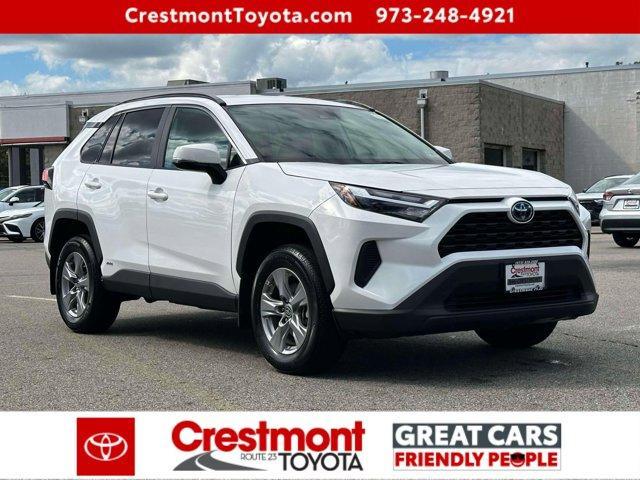 Photo of 2024 Ice Toyota RAV4 Hybrid