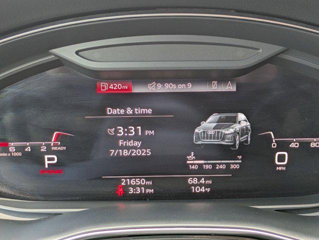 Photo of 2023 Gray Metallic Audi Q7