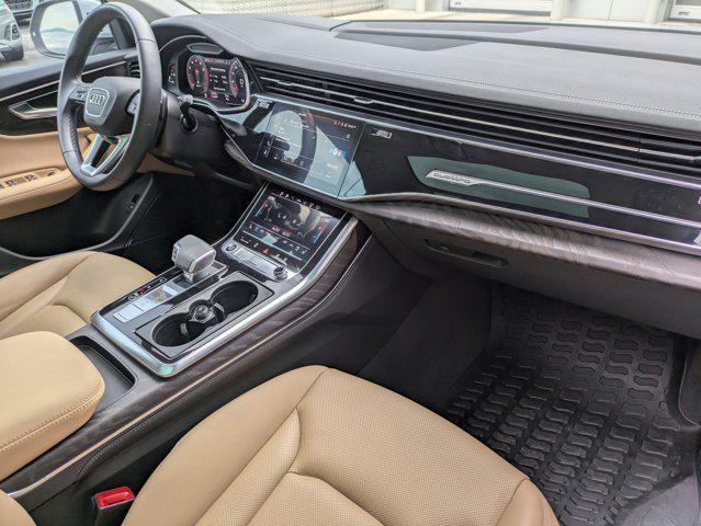 Photo of 2023 Glacier White Metallic Audi Q8