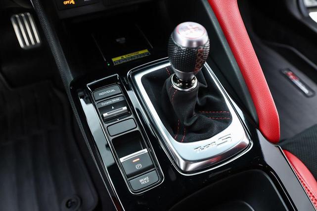 Photo of 2024 Liquid Carbon Metallic Acura Integra